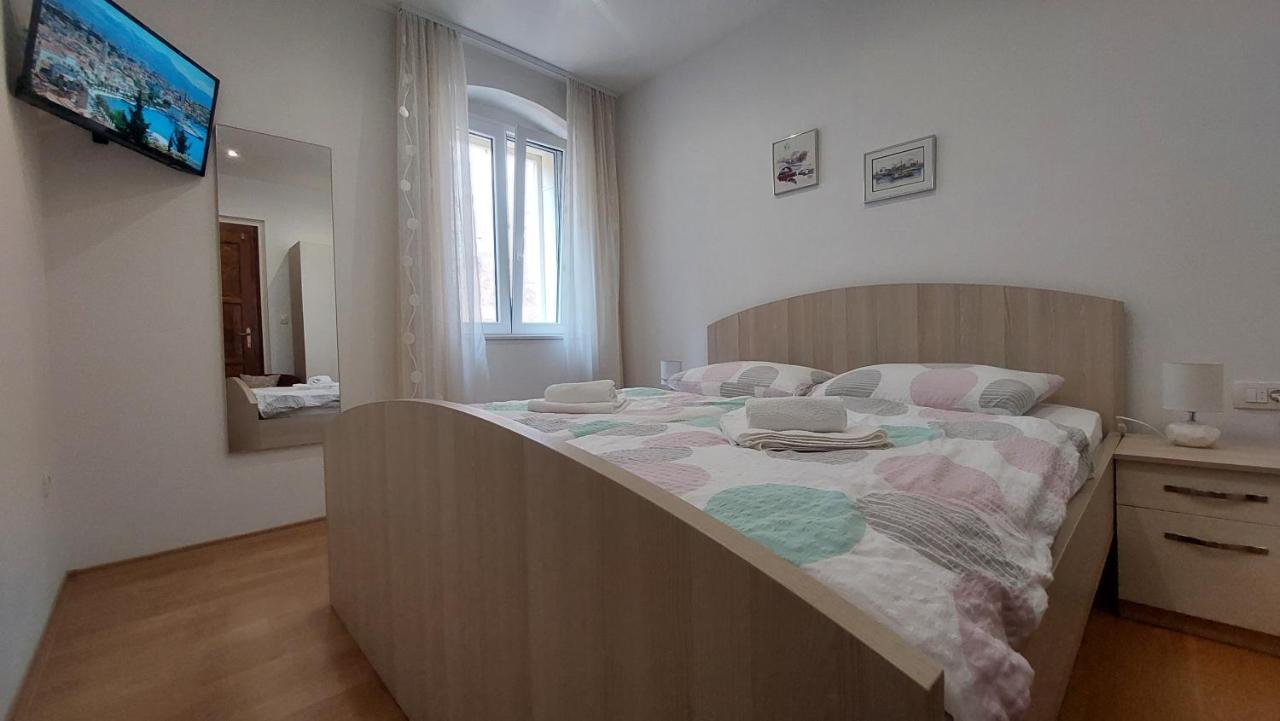 3M Peristil Appartement Split Buitenkant foto