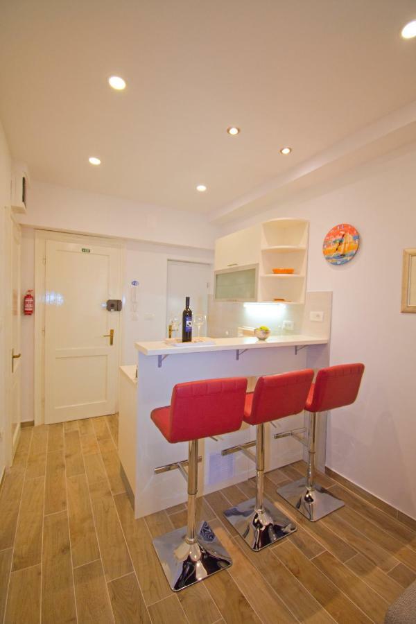 3M Peristil Appartement Split Buitenkant foto